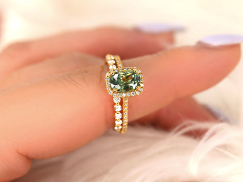 1.43ct Ready to Ship Carrie & Petite Naomi 18kt Gold Teal Chameleon Sapphire Diamond Cushion Halo Bridal Set - Rosados Box