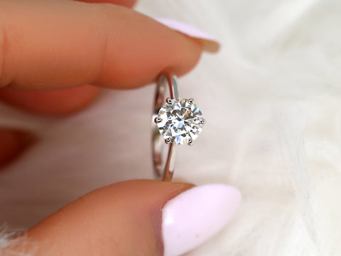 1.50ct Skinny Wendy 7.5mm 14kt Forever One DEF Moissanite Round Solitaire Ring - Rosados Box