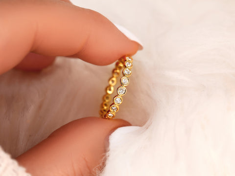 Bubbles Original 2.8mm 14kt Gold Diamonds Bezel WITHOUT Milgrain ALMOST Eternity Ring - Rosados Box