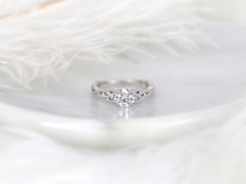 0.75cts Cassidy 6mm 14kt Gold Moissanite Celtic Love Knot Triquetra Round Solitaire Ring - Rosados Box