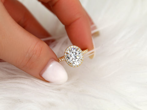 2ct Chantelle 9x7mm 14kt Gold Moissanite Diamond Non-Cathedral Oval Halo Ring - Rosados Box