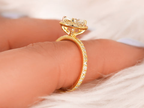 1.50ct Chantelle 8x6mm 14kt Gold Moissanite Diamond Oval Halo Ring - Rosados Box