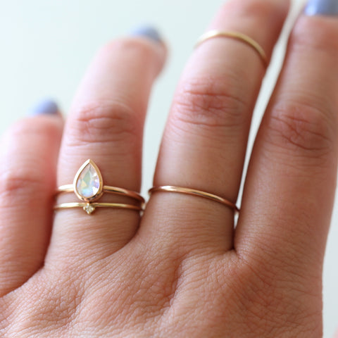 Rainbow Wire 1mm 14kt Gold Ultra Thin Stacking Ring - Rosados Box