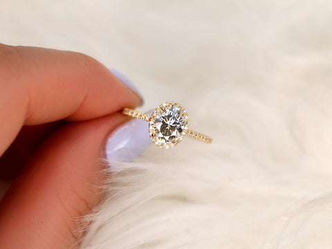 1.50cts Rebecca 8x6mm 14kt White Gold F1 Moissanite Diamond Dainty Oval Halo Ring - Rosados Box