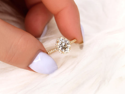 1.50cts Rebecca 8x6mm 14kt White Gold F1 Moissanite Diamond Dainty Oval Halo Ring - Rosados Box
