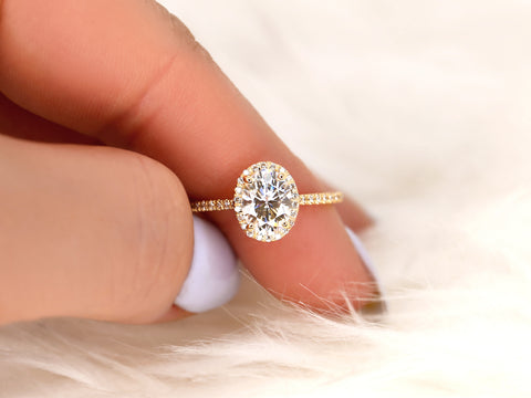 1.50cts Rebecca 8x6mm 14kt White Gold F1 Moissanite Diamond Dainty Oval Halo Ring - Rosados Box