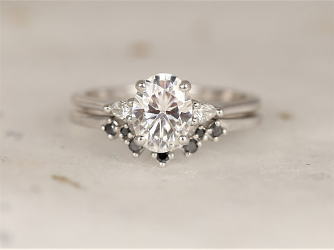 1.50cts Petite Emery & Remy 14kt Gold Moissanite Black Diamond Cluster Oval Three Stone Bridal Set - Rosados Box