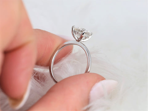 2ct Sandra 8mm 14kt White Gold Moissanite Diamond Hidden Halo Round Solitaire Ring - Rosados Box