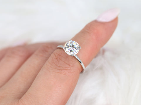 2ct Sandra 8mm 14kt White Gold Moissanite Diamond Hidden Halo Round Solitaire Ring - Rosados Box