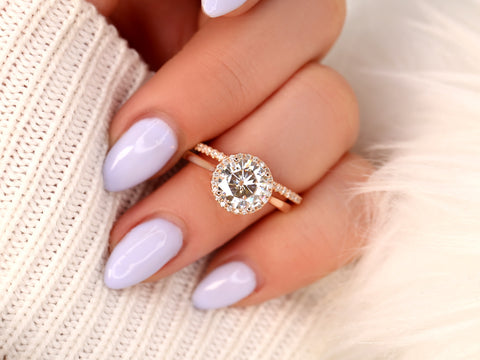 2.25ct Shannon 8.5mm 14kt Gold Moissanite Diamond Round Halo Bridal Set - Rosados Box