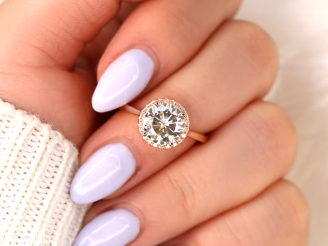 2.25ct Shannon 8.5mm 14kt Gold Moissanite Diamond Round Halo Ring - Rosados Box