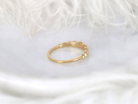 Petite Croissant 14kt Gold Ring - Rosados Box