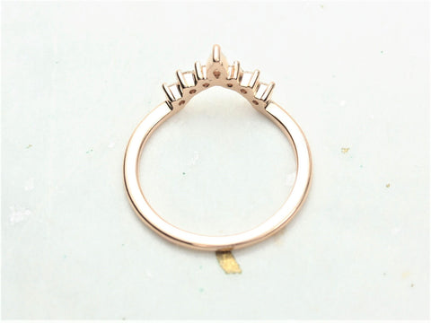 Marjorie 14kt Gold Moissanite Tiara Nesting Ring - Rosados Box
