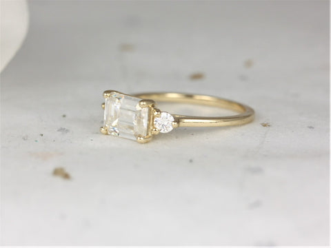 1.75cts Saint 8x6mm 14kt Gold Moissanite East West Horizontal 3 Stone Emerald Engagement Ring - Rosados Box