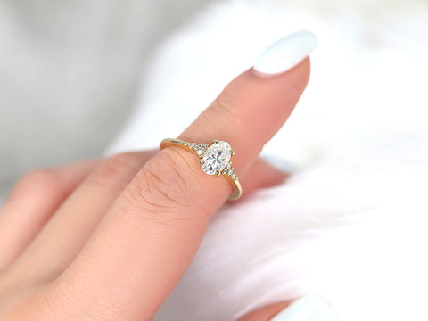 1.20ct Maddy 8x5mm 14kt Gold Moissanite Diamond Cluster Ring - Rosados Box