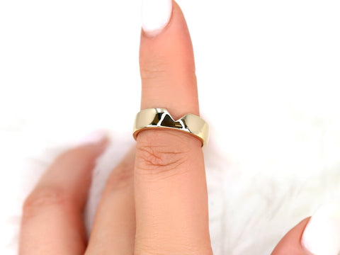 Cici 5.5mm 14kt Gold Cigar Nesting Ring - Rosados Box