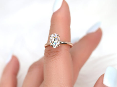 2.50ct Dakota 2MM 10x7mm 14kt Gold Moissanite Oval Solitaire Ring - Rosados Box
