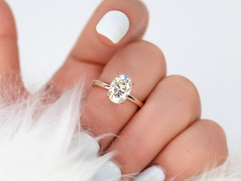 2.50ct Dakota 2MM 10x7mm 14kt Gold Moissanite Oval Solitaire Ring - Rosados Box