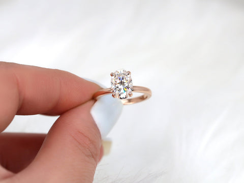 2.50ct Dakota 2MM 10x7mm 14kt Gold Moissanite Oval Solitaire Ring - Rosados Box