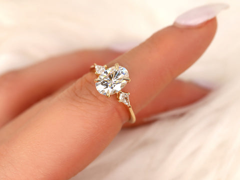 2ct Sutton 14kt Gold Diamond Three Stone Oval Ring,Oval Trilogy Ring,Oval Cut Ring,Unique Oval Ring,Anniversary Ring