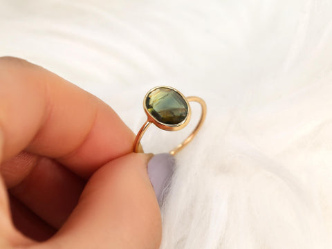2.35ct Ready to Ship Donatella Oval 14kt Amber Moss Green Sapphire Ring,Unique Sapphire Ring,Bezel Set Ring,Oval Cut Ring,Minimalist Ring