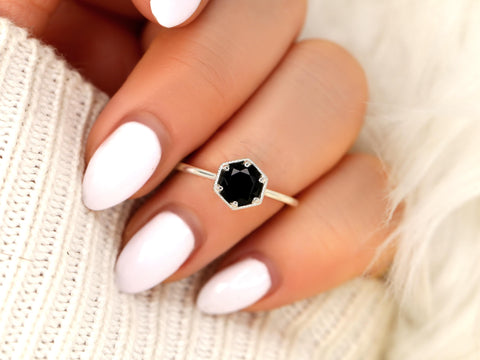 Irma 6mm 14kt WITH Milgrain Onyx Hexagon Bezel Set Solitaire Ring,Unique Engagement Ring,Anniversary Ring,Hexagon Ring,Birthstone Ring