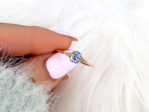 0.63ct Maddy 14kt Cornflower Sapphire Cluster Ring,Unique Sapphire Ring,Gift For Her,Anniversary Ring,September Birthstone,Birthday Gift