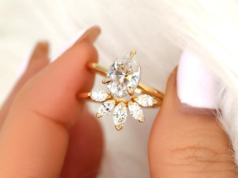 2ct Winnie 10x7mm & Cardi 14kt Moissanite Pear Hidden Halo Bridal Set,Pear Wedding Ring Set,Pear Engagement Ring,Hidden Halo Ring Set