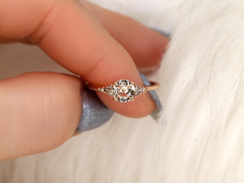 0.85ct Malia 14kt Peach Sapphire Champagne Diamond Cluster Ring,Unique Sapphire Ring,Birthday Gift,September Birthstone,Anniversary Ring