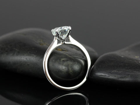 2ct Skinny Lois 9x7mm 14kt Moissanite Oval Solitaire Ring - Rosados Box