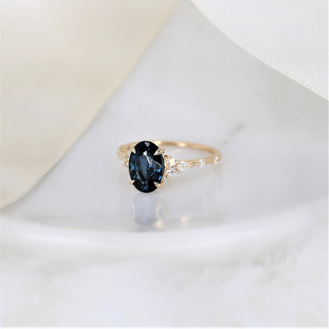 2.97ct Aspen 14kt Gold Ocean Teal Sapphire Diamond Minimalist Oval Cluster Ring - Rosados Box