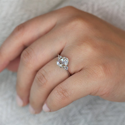 1ct Gloria 9x7mm 14kt Gold Rose Cut Moissanite Three Stone Oval Ring - Rosados Box