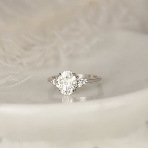 2ct Juniper 9x7mm 14kt Gold Moissanite Diamond Three Stone Oval Cluster Ring - Rosados Box