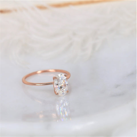 2ct Layla 9x6mm 14kt Rose Gold Moissanite Minimalist Oval Solitaire Ring - Rosados Box