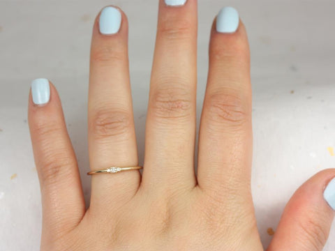 Pax 14kt Gold Round Diamond 3 Stone Stacking - Rosados Box