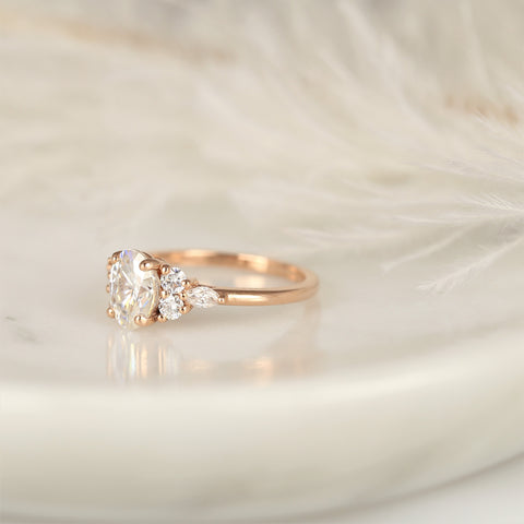 1.50ct DIAMOND FREE Thea 8x6mm 14kt Gold Moissanite Art Deco 3 Stone Oval Cluster Ring - Rosados Box