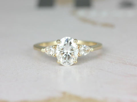 1.50ct Emery 8x6mm 14kt Gold Moissanite Diamond Three Stone Oval Ring - Rosados Box