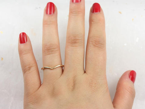 Marley 14kt Gold Chevron Stacking Ring - Rosados Box