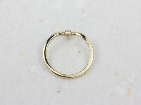 Ready to Ship Sansa 14kt Yellow Gold Diamond Mini Chevron V Ring - Rosados Box