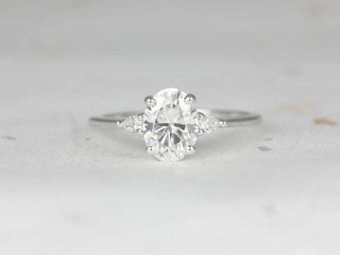 1.50ct Petite Emery 8x6mm 14kt Moissanite Diamond Pear 3 Stone Oval Ring - Rosados Box