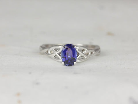 Ciara 7x5mm 14kt Gold Blue Sapphire Celtic Knot Oval Solitaire Ring - Rosados Box