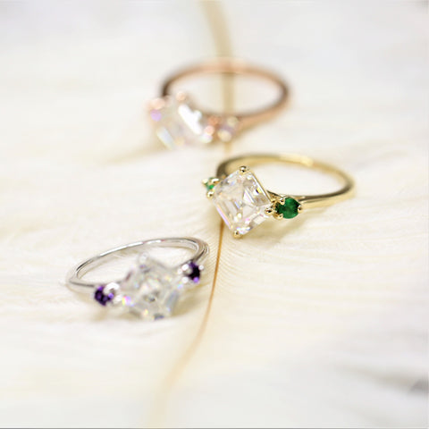 2.20cts Maxine 8mm 14kt Gold Moissanite Green Emerald Three Stone Asscher Cut Ring - Rosados Box