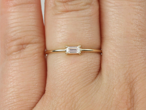 Ultra Petite Betty 14kt Gold Moissanite Stacking Ring - Rosados Box