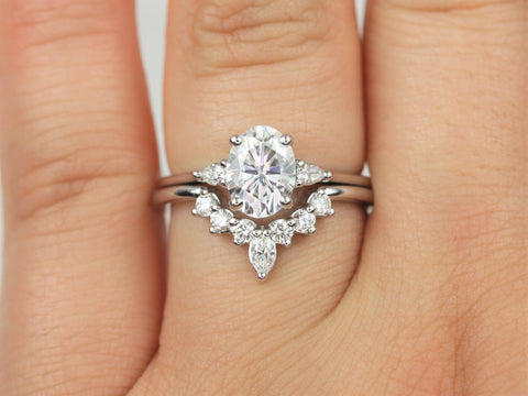 1.50ct Petite Emery 8x6mm & Marjorie 14kt Gold Moissanite Diamond Three Stone Bridal Set - Rosados Box