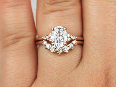 1.50cts Maddy 8x6mm & Rayna 2.0 14kt Rose Gold Moissanite Diamond Dainty Art Deco Cluster Oval Bridal Set - Rosados Box