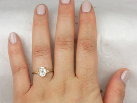 1.50cts Petite Ellis 8x6mm 14kt Solid Gold Moissanite Diamond Elongated Cushion 3 Stone Ring - Rosados Box