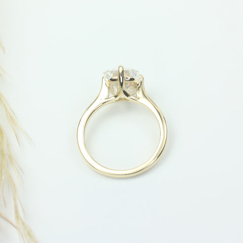 3.90cts Extra Low Roux 10x8mm 14kt Gold Moissanite Compass Set Emerald Solitaire Ring - Rosados Box