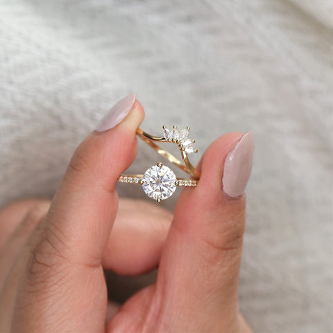 2cts Chelsea 8mm 14kt Gold Moissanite Diamond Compass Set Round Solitaire Ring - Rosados Box