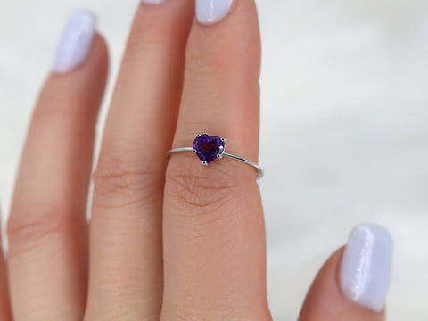 Ultra Petite Heartley 14kt Gold Purple Amethyst Heart Ring - Rosados Box