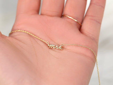 Mrs 14kt Solid Gold Dainty Minimalist Necklace - Rosados Box